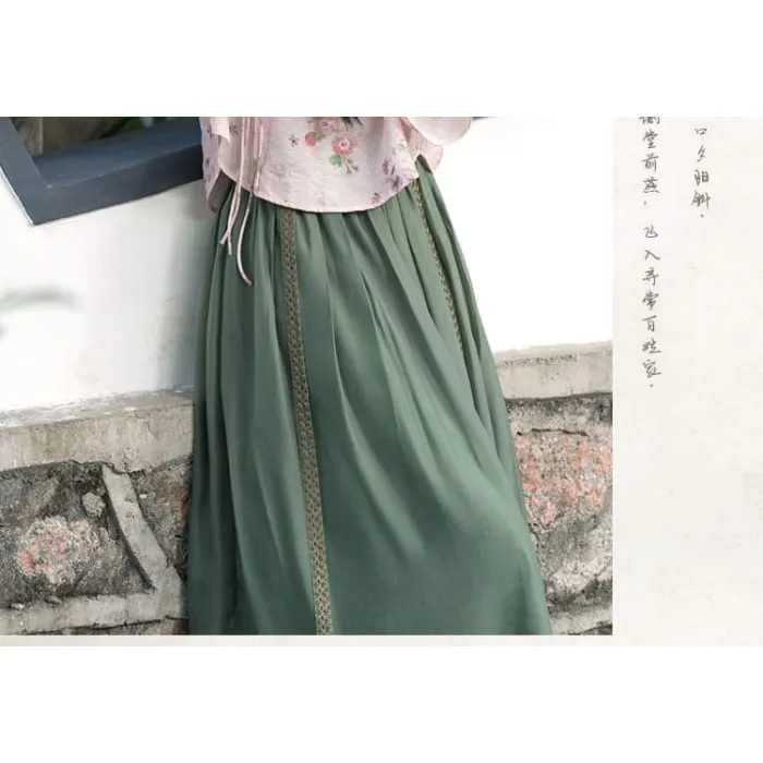 Elbow-Sleeve V-Neck Floral Print Top / High Rise Plain Midi A-Line Skirt