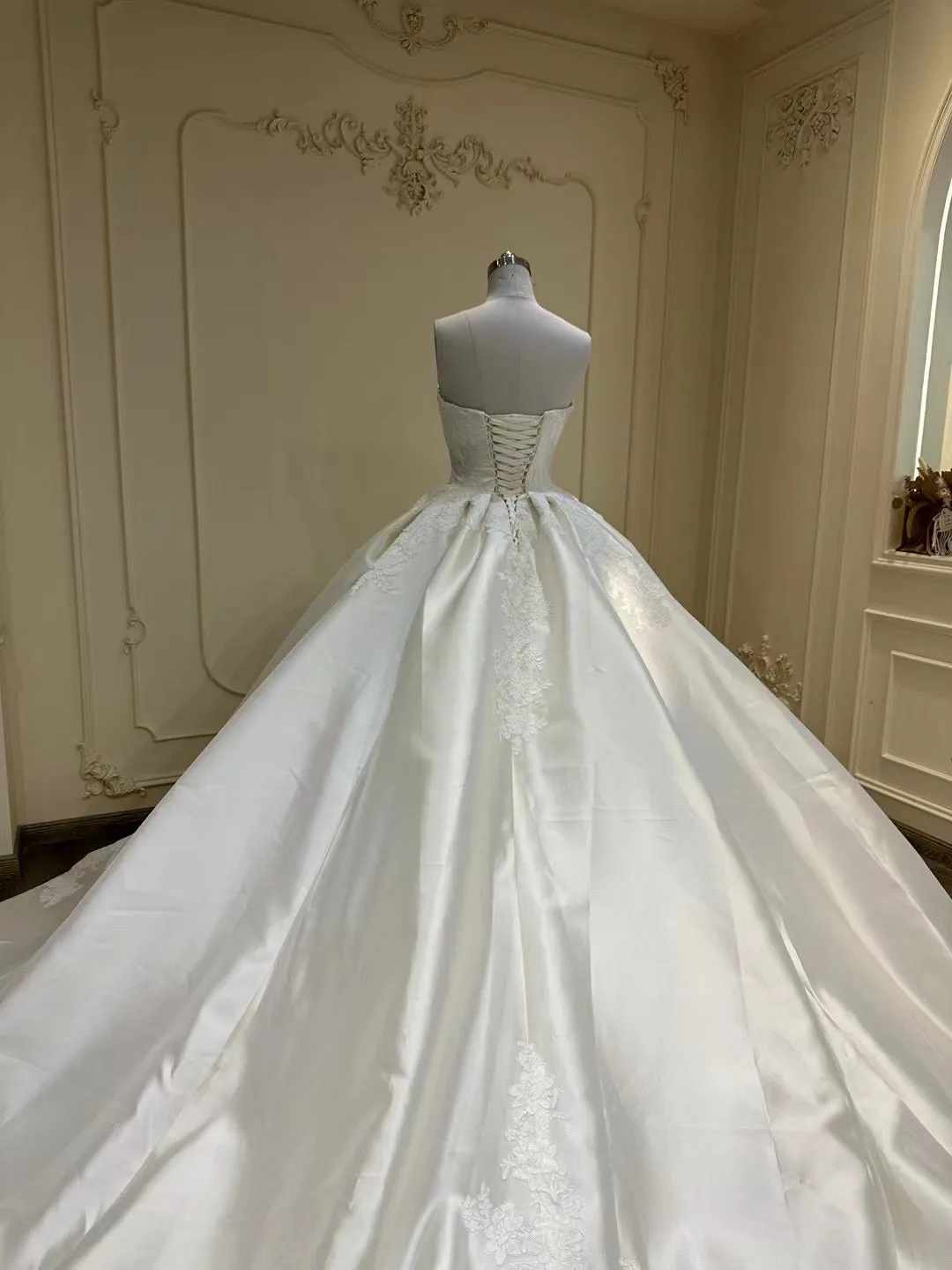 Off shoulder mikado matte satin alencon lace embellishments ivory white ball gown couture wedding dress 2024