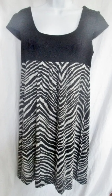 WOMENS TRINA TURK Cotton Mini Shift Dress 6 BLACK ZEBRA TIGER STRIPE