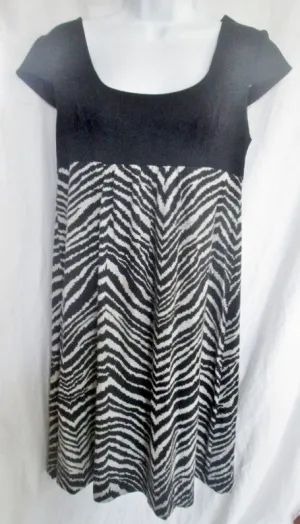 WOMENS TRINA TURK Cotton Mini Shift Dress 6 BLACK ZEBRA TIGER STRIPE